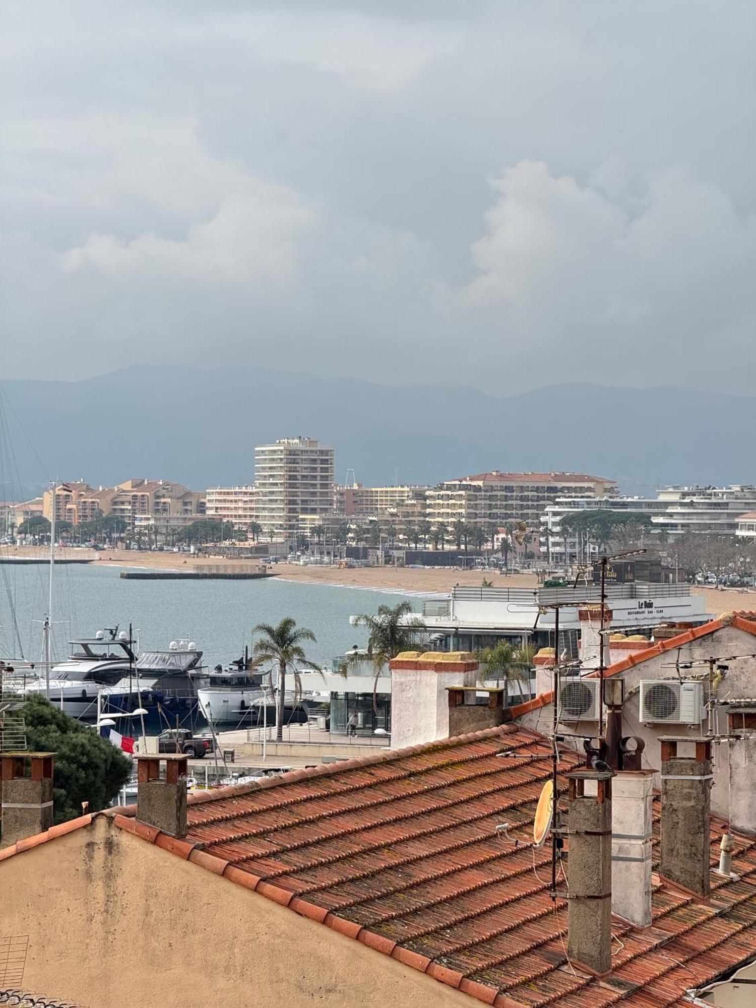 Loft And Suites Saint-Raphaël 外观 照片